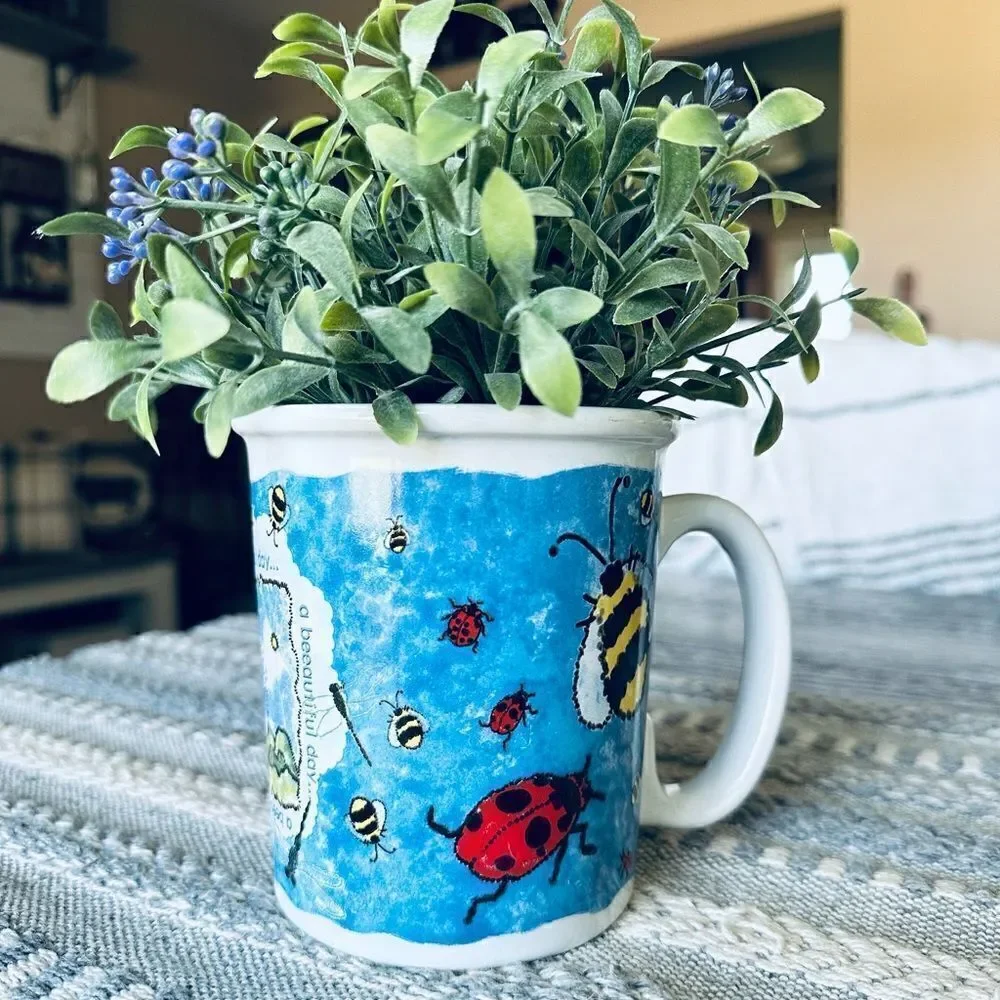 Vintage Y2K cottagecore oversized bumble bee ladybug floral coffee mug planter